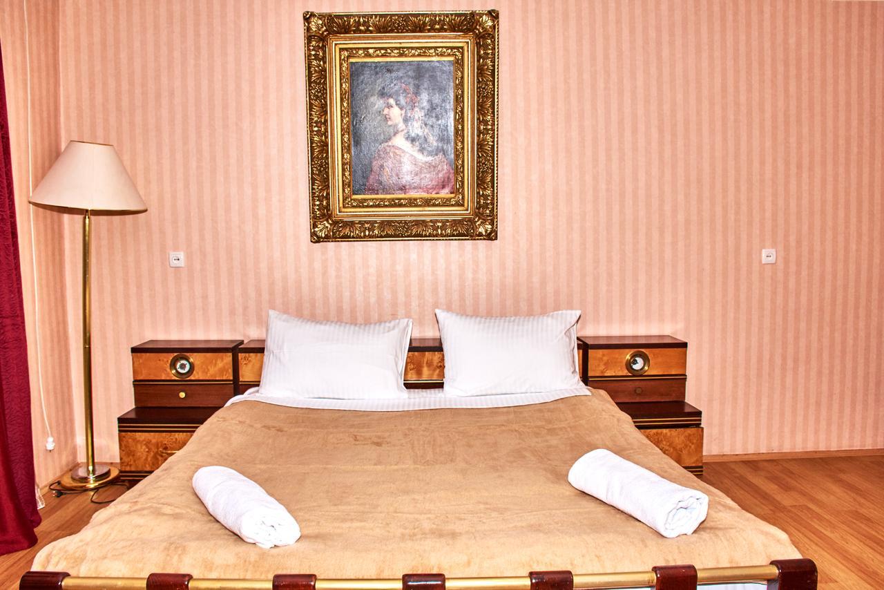 Hotel Georgia Гори Экстерьер фото
